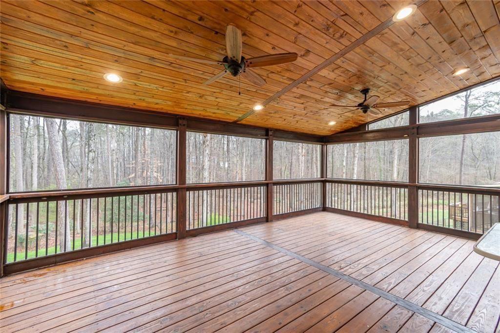 1377 Red Fox Run SW