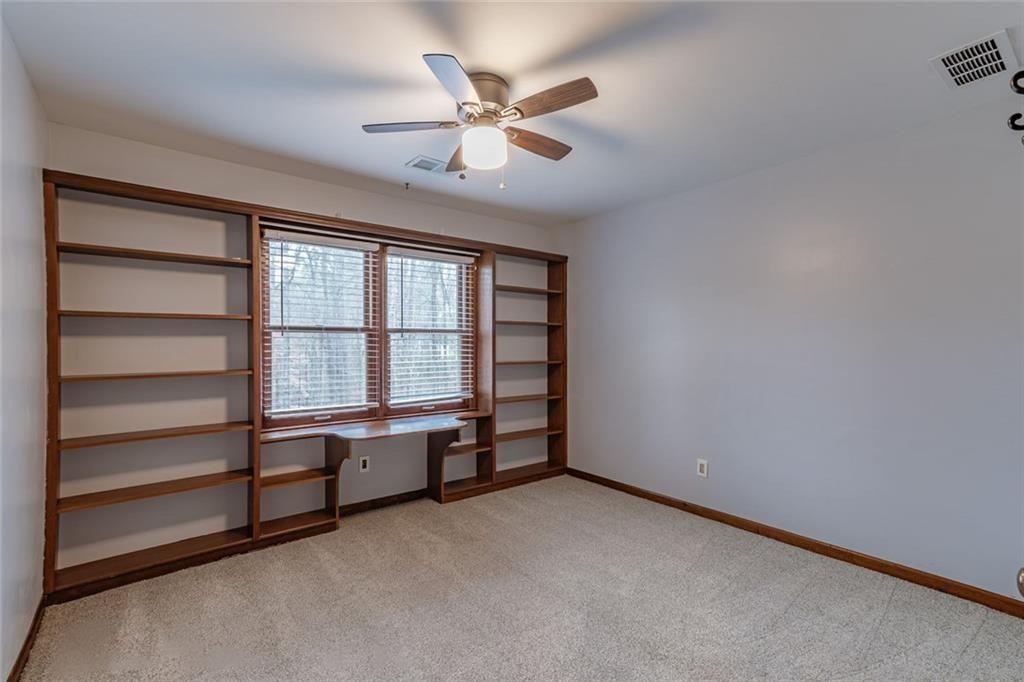 1377 Red Fox Run SW