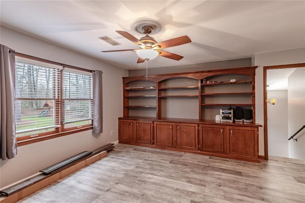 1377 Red Fox Run SW