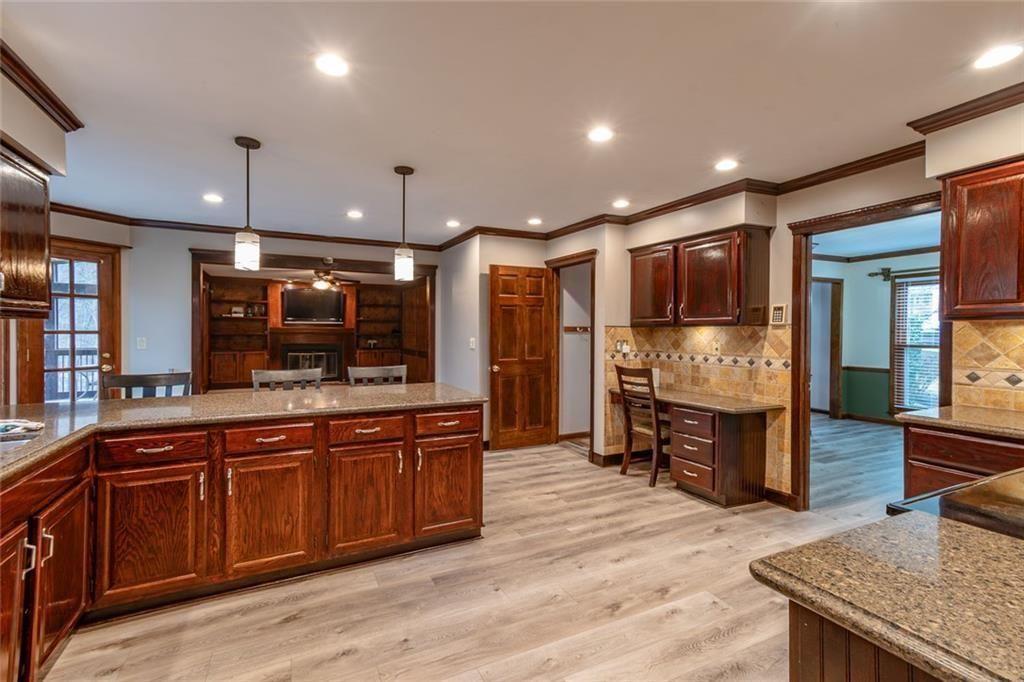1377 Red Fox Run SW