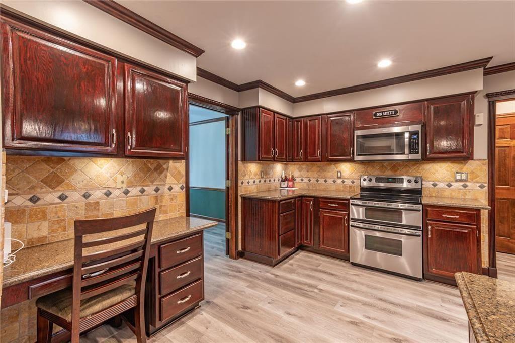 1377 Red Fox Run SW