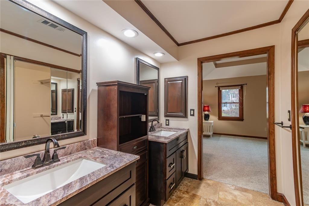 1377 Red Fox Run SW