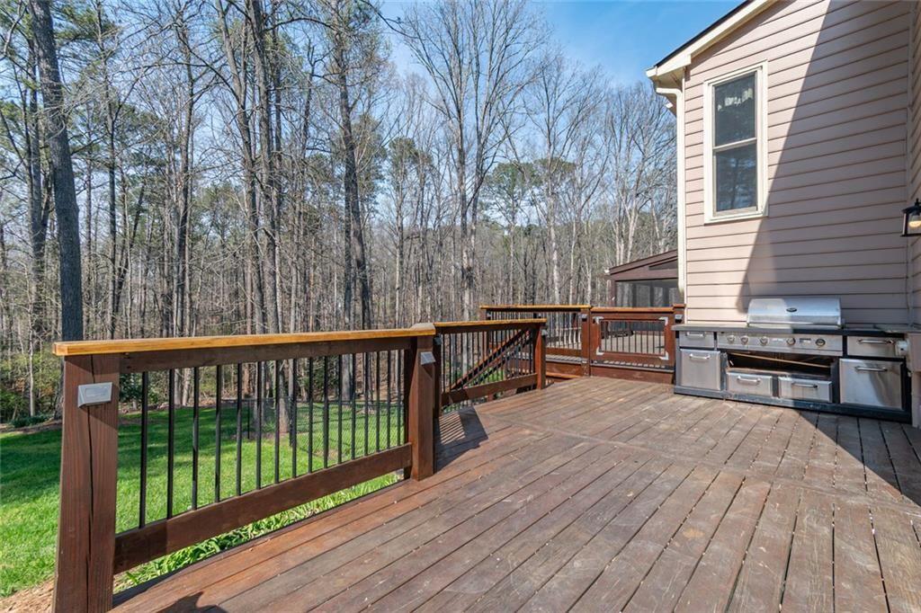 1377 Red Fox Run SW