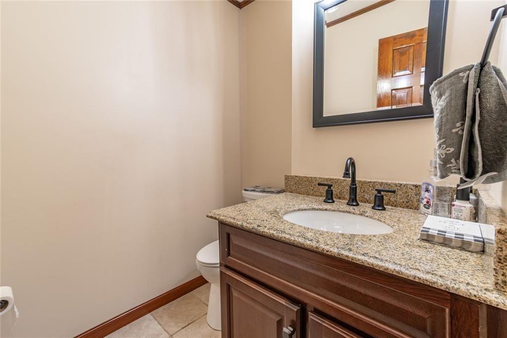 1377 Red Fox Run SW