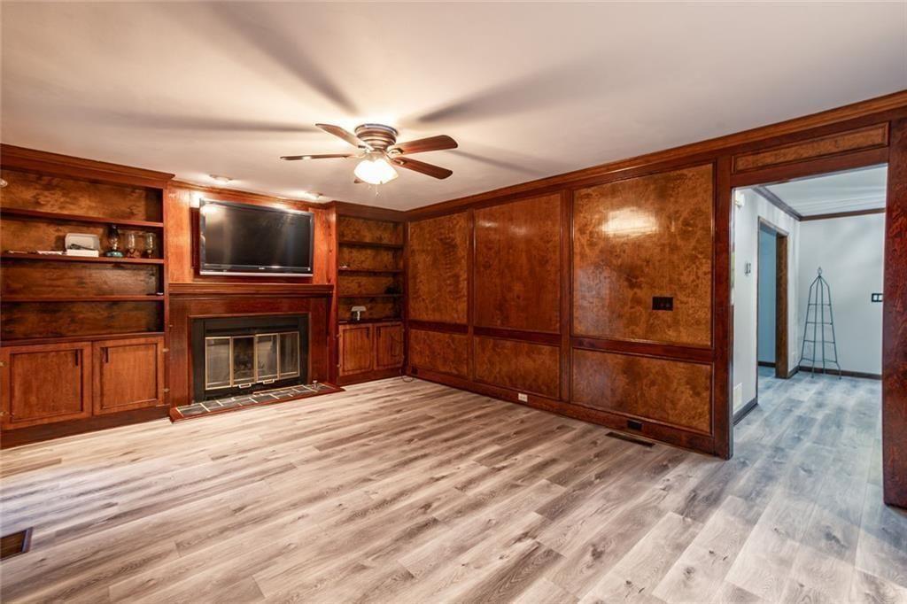 1377 Red Fox Run SW