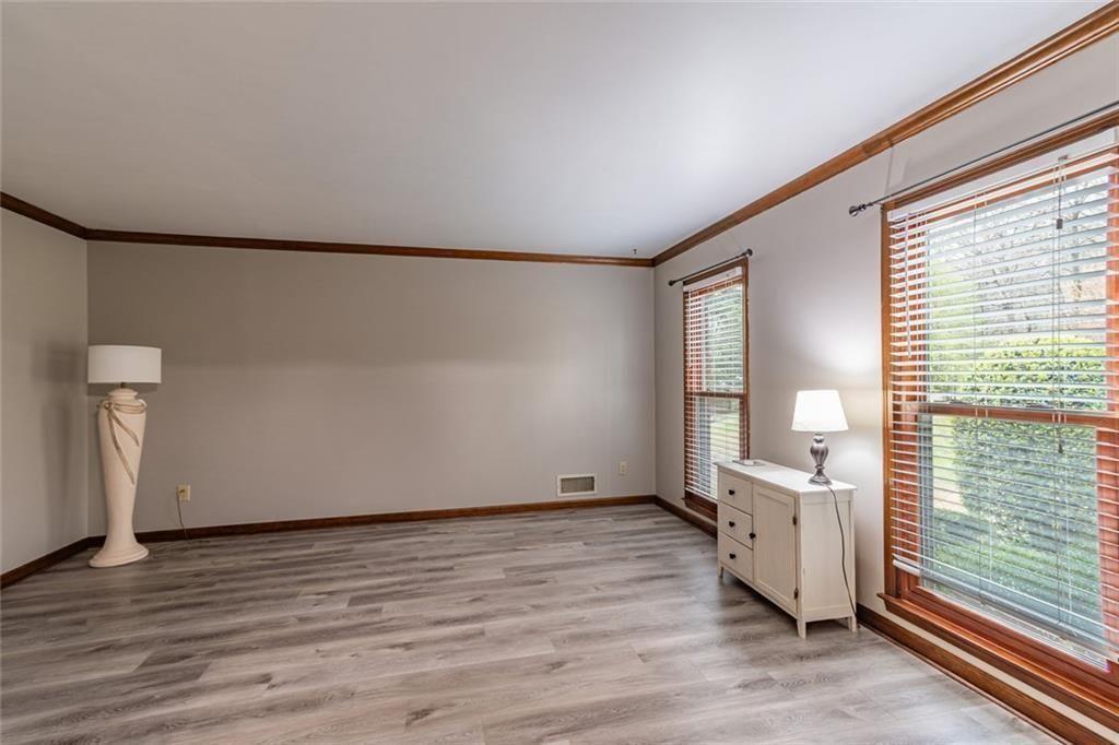 1377 Red Fox Run SW