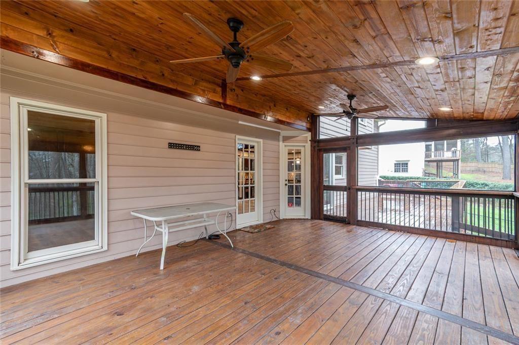 1377 Red Fox Run SW