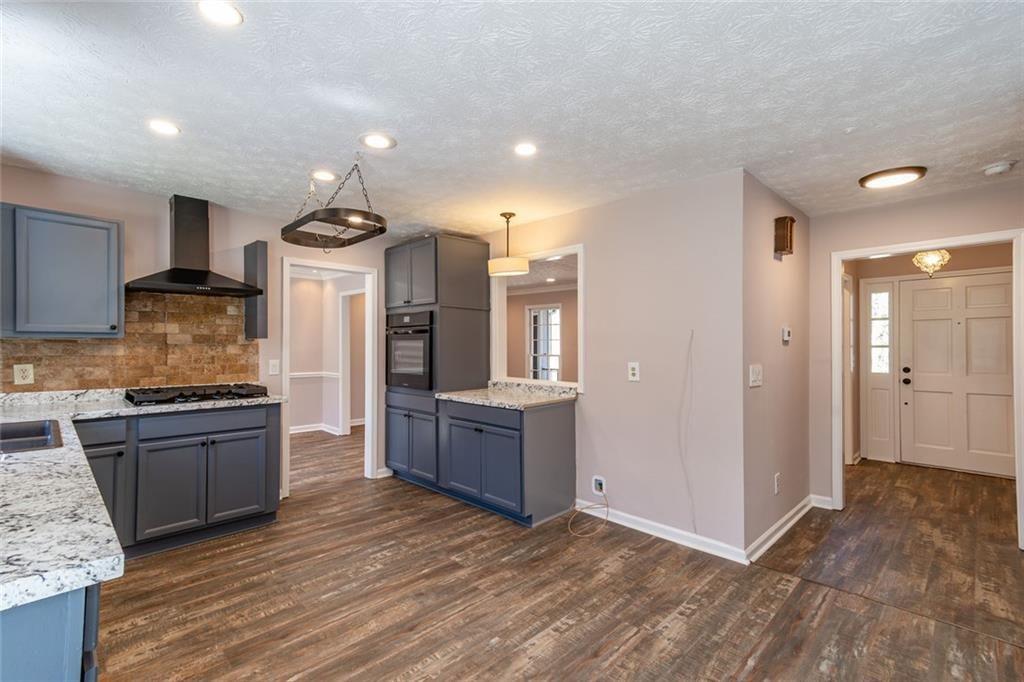 601 Raven Springs Trail