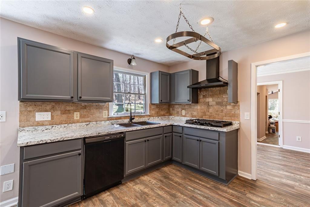 601 Raven Springs Trail