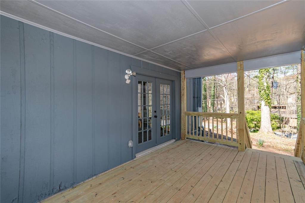 601 Raven Springs Trail