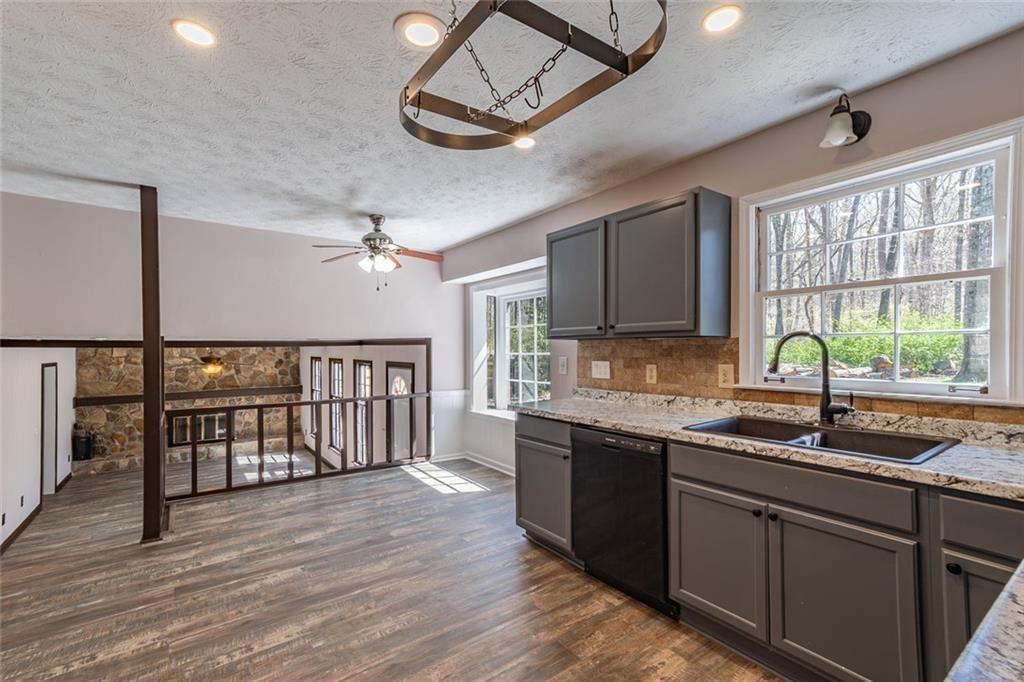 601 Raven Springs Trail