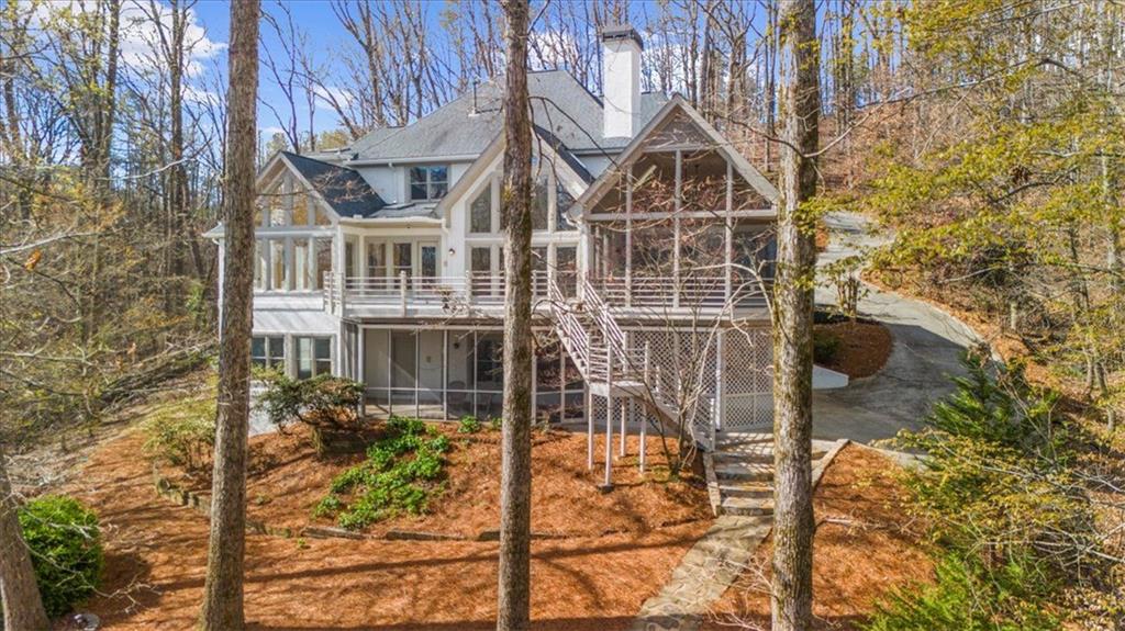 2230 Huntingdon Court