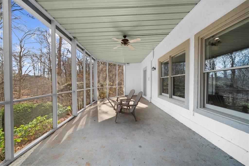 2230 Huntingdon Court