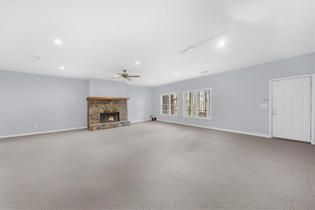 2230 Huntingdon Court