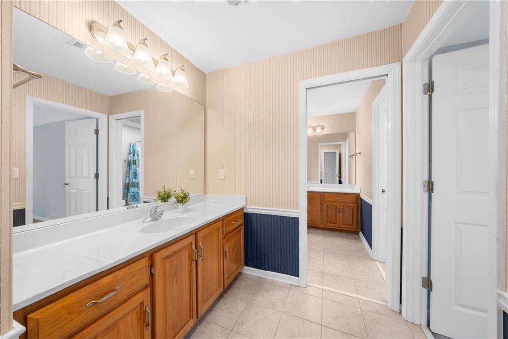 2230 Huntingdon Court