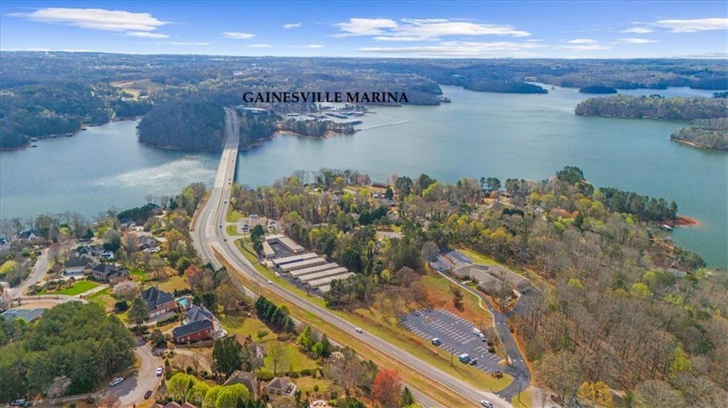 2230 Huntingdon Court