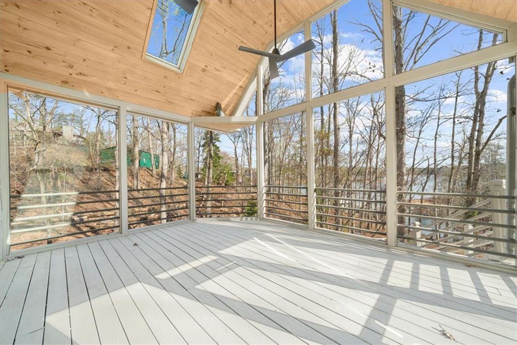 2230 Huntingdon Court