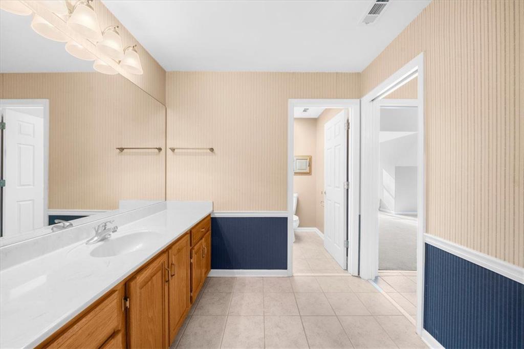 2230 Huntingdon Court