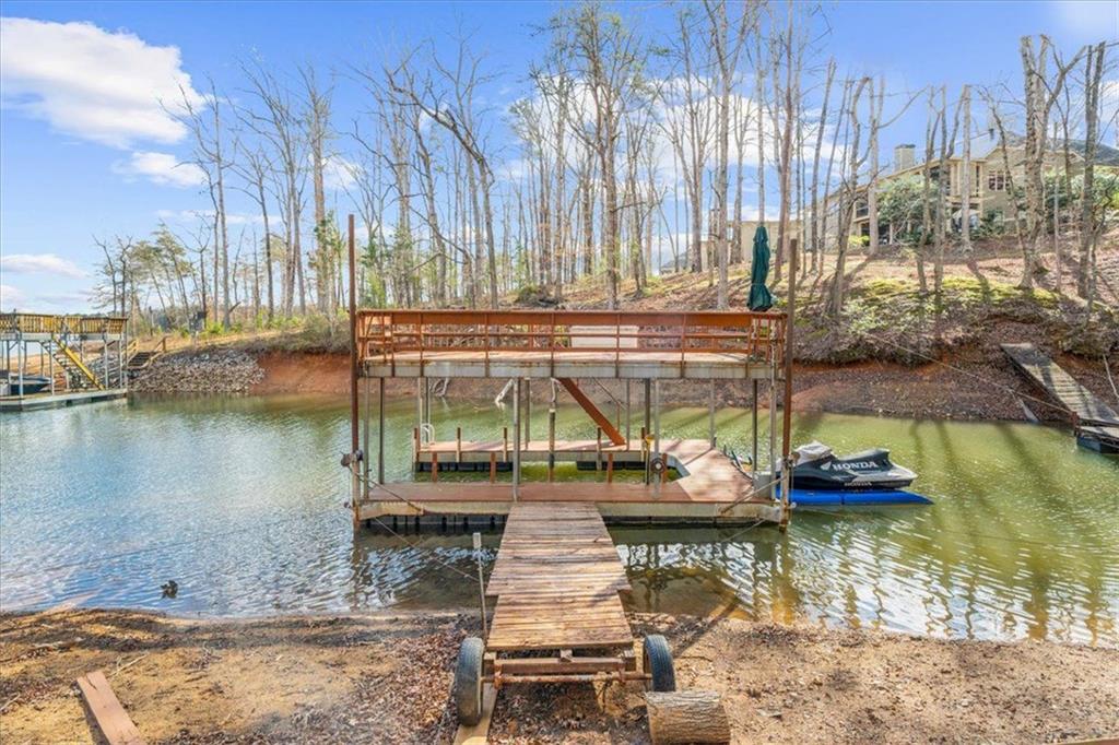 2230 Huntingdon Court