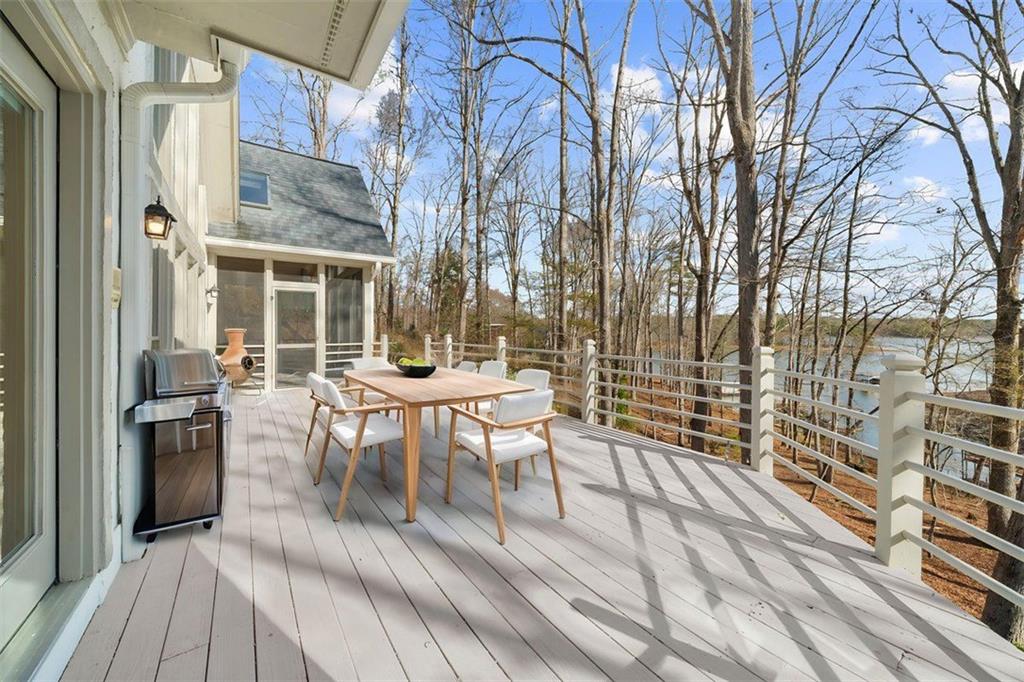 2230 Huntingdon Court