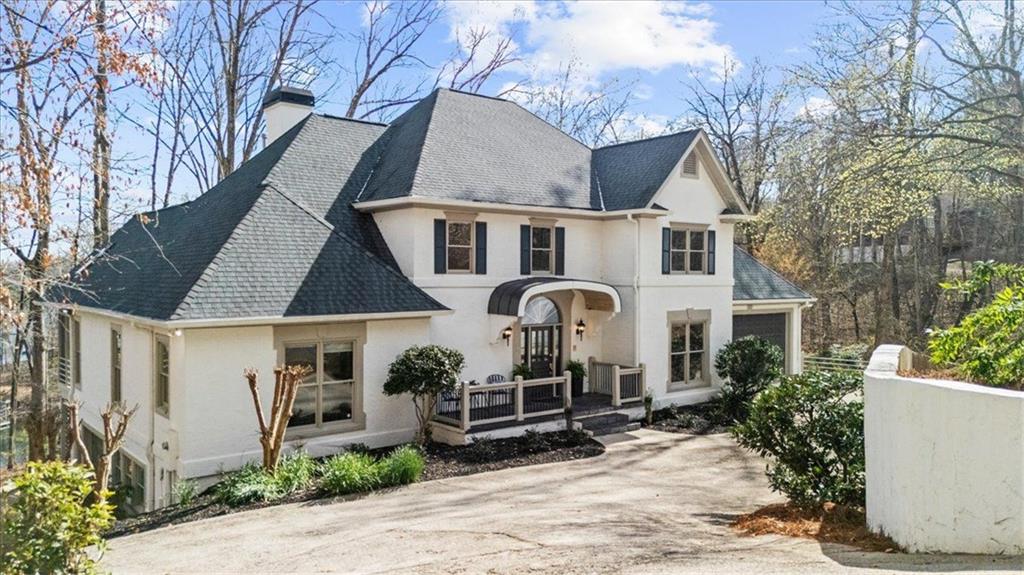 2230 Huntingdon Court