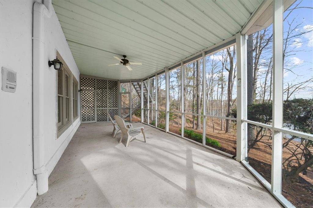 2230 Huntingdon Court