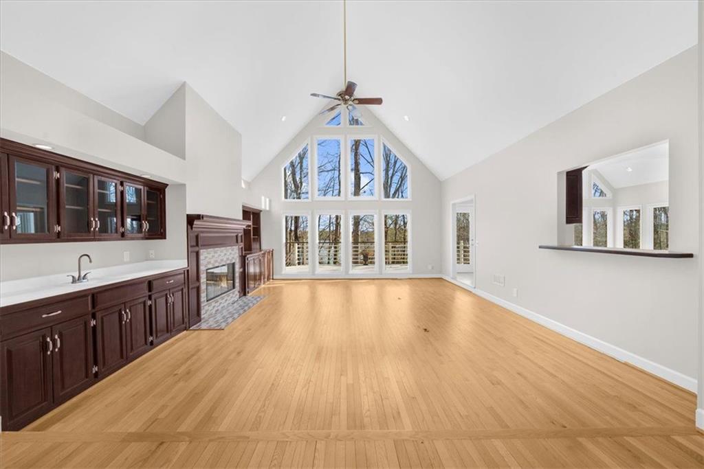 2230 Huntingdon Court