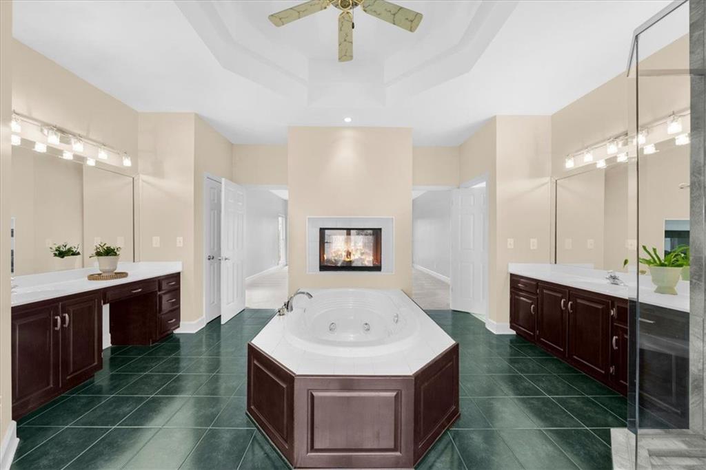 2230 Huntingdon Court