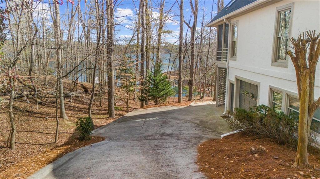 2230 Huntingdon Court