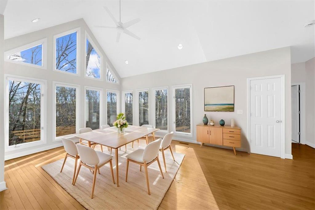 2230 Huntingdon Court