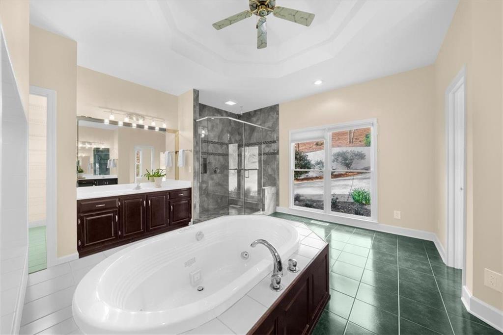 2230 Huntingdon Court