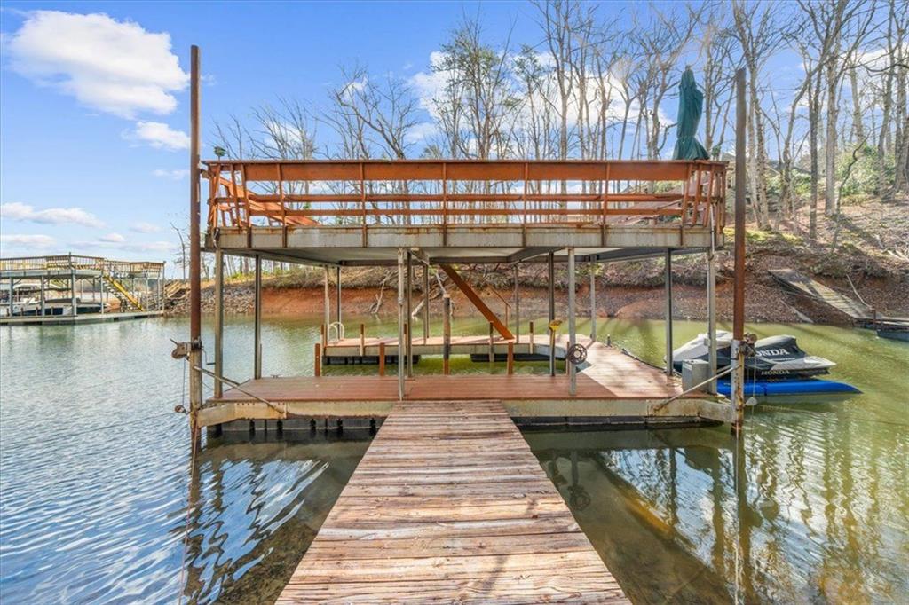 2230 Huntingdon Court