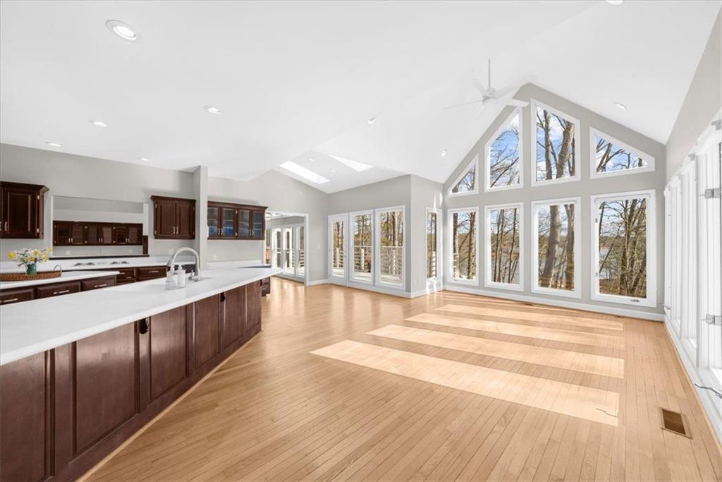 2230 Huntingdon Court