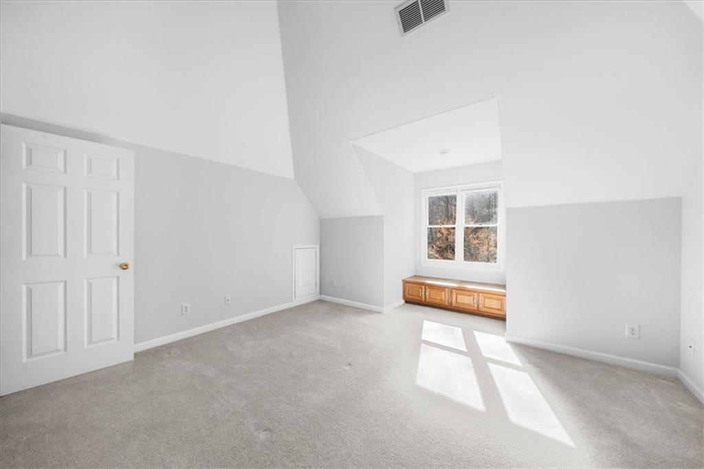 2230 Huntingdon Court