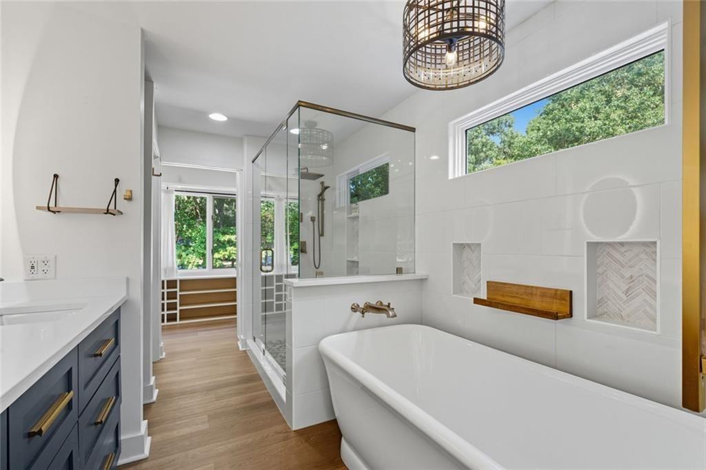 3680 Lamplighter Cove Road