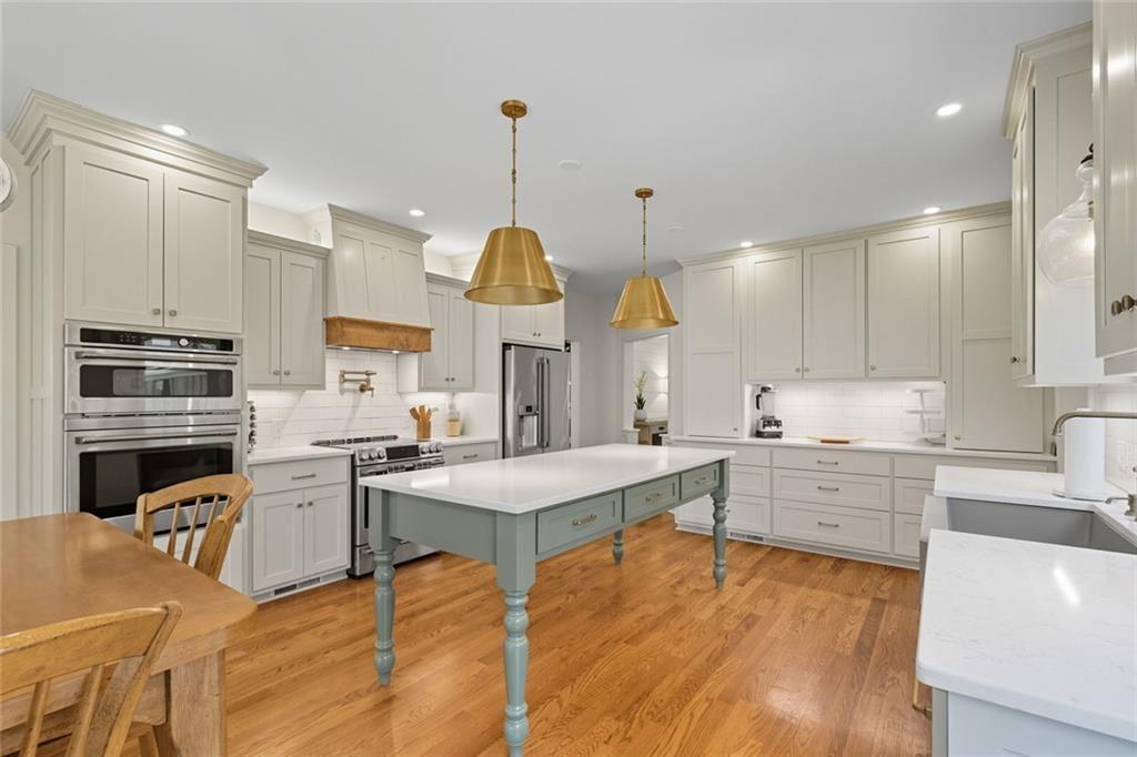 3680 Lamplighter Cove Road