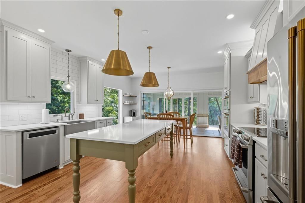 3680 Lamplighter Cove Road