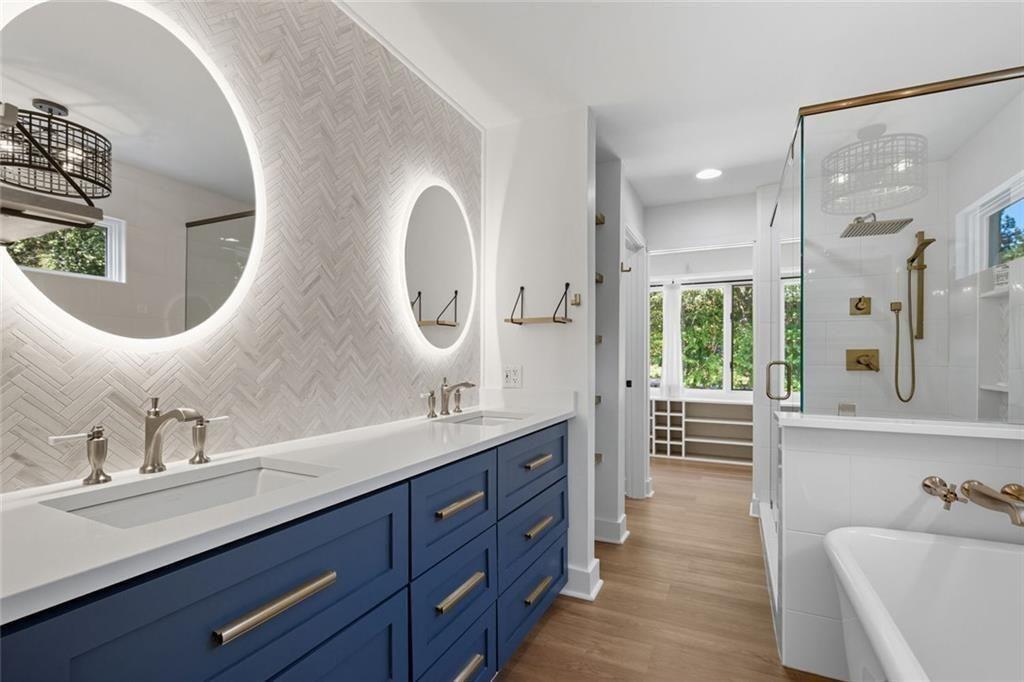 3680 Lamplighter Cove Road