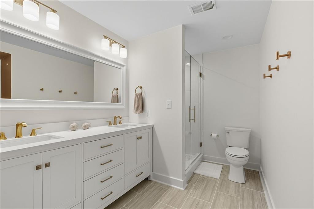 3680 Lamplighter Cove Road