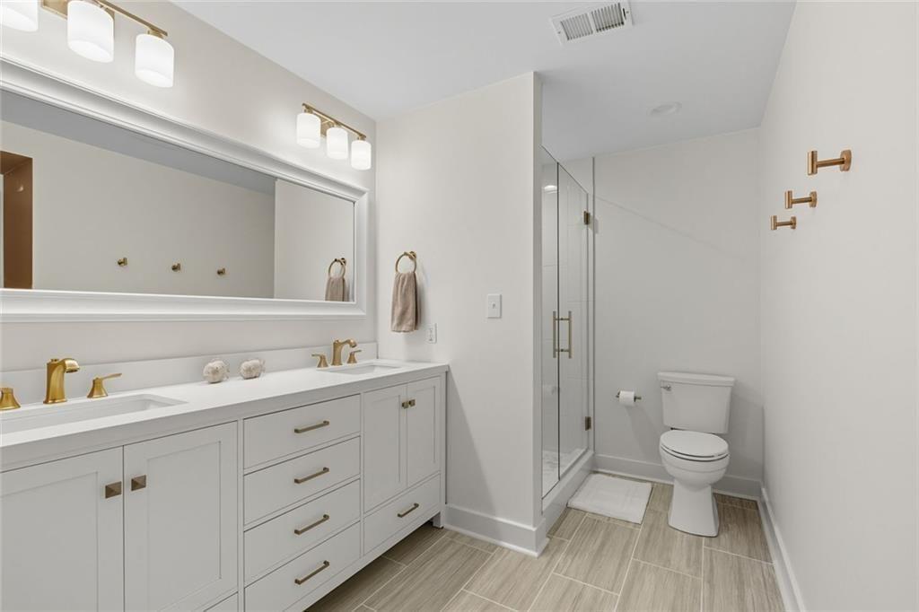 3680 Lamplighter Cove Road