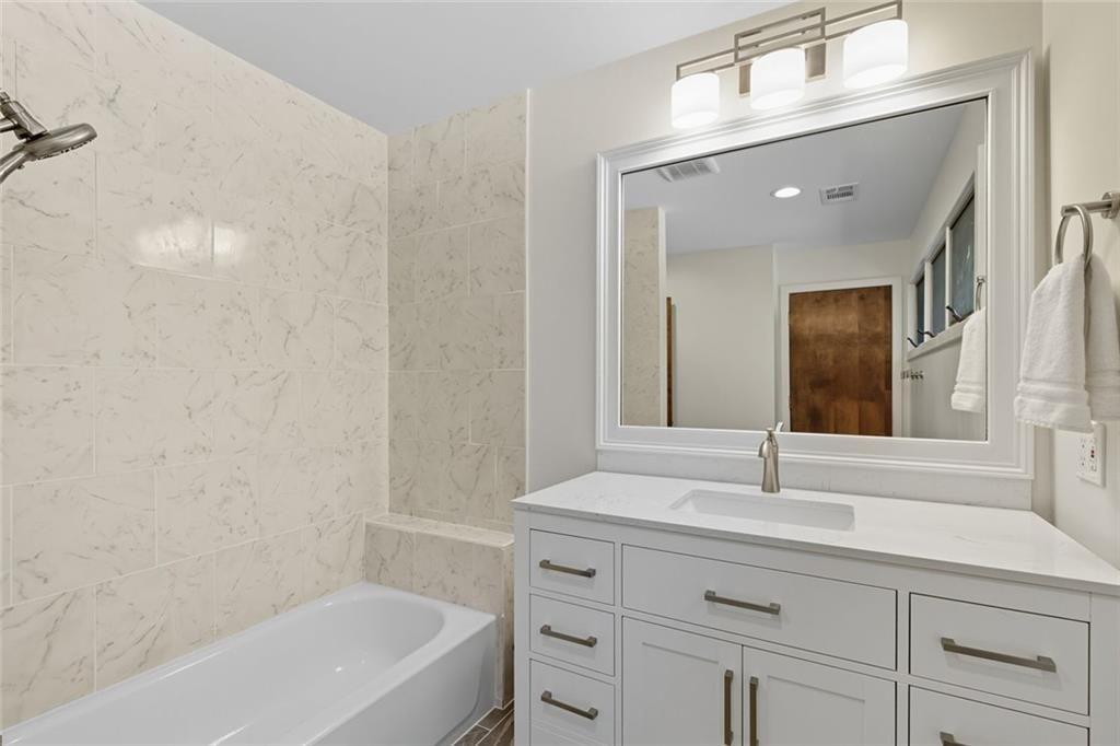 3680 Lamplighter Cove Road