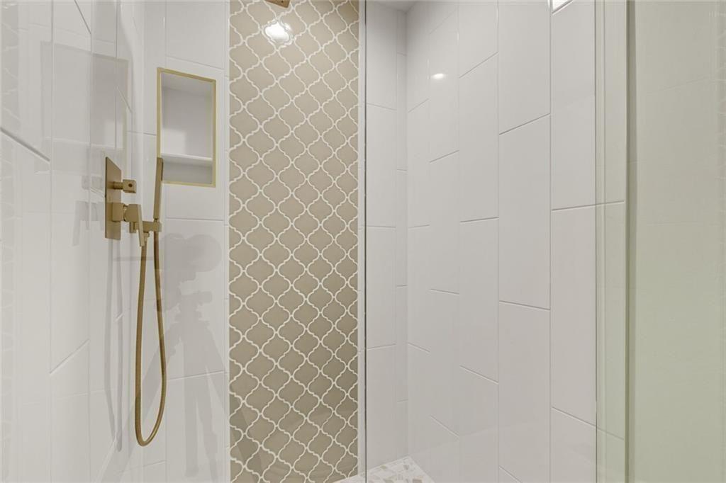 3680 Lamplighter Cove Road