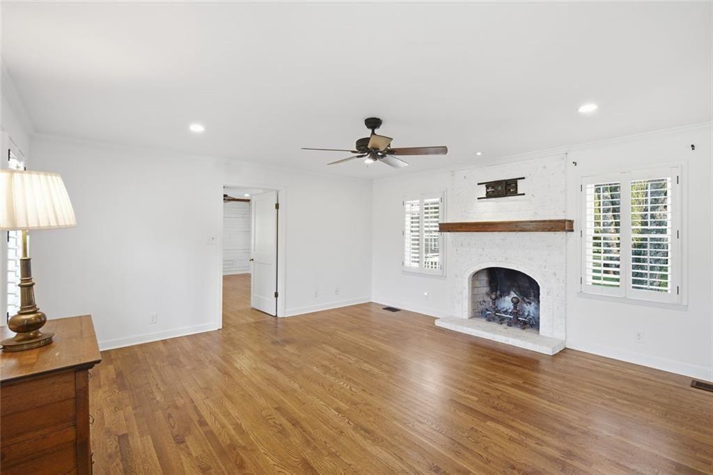 2215 Roper Road