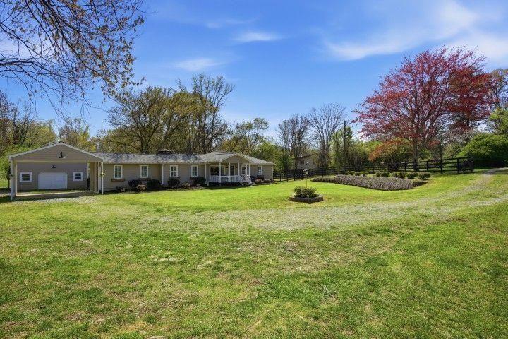 2215 Roper Road