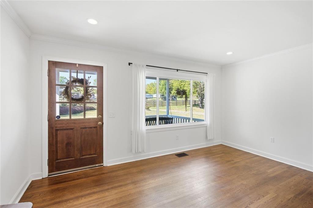 2215 Roper Road