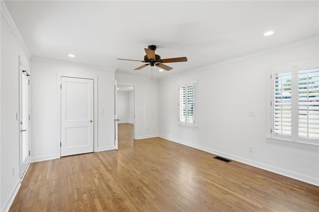 2215 Roper Road