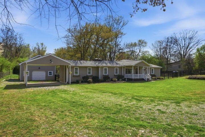 2215 Roper Road