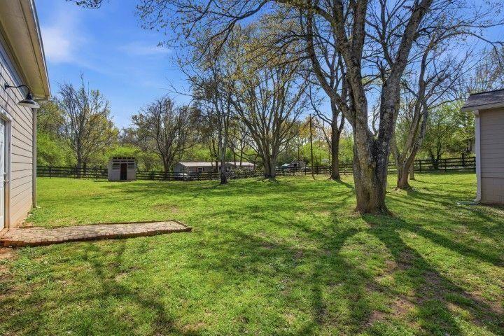 2215 Roper Road