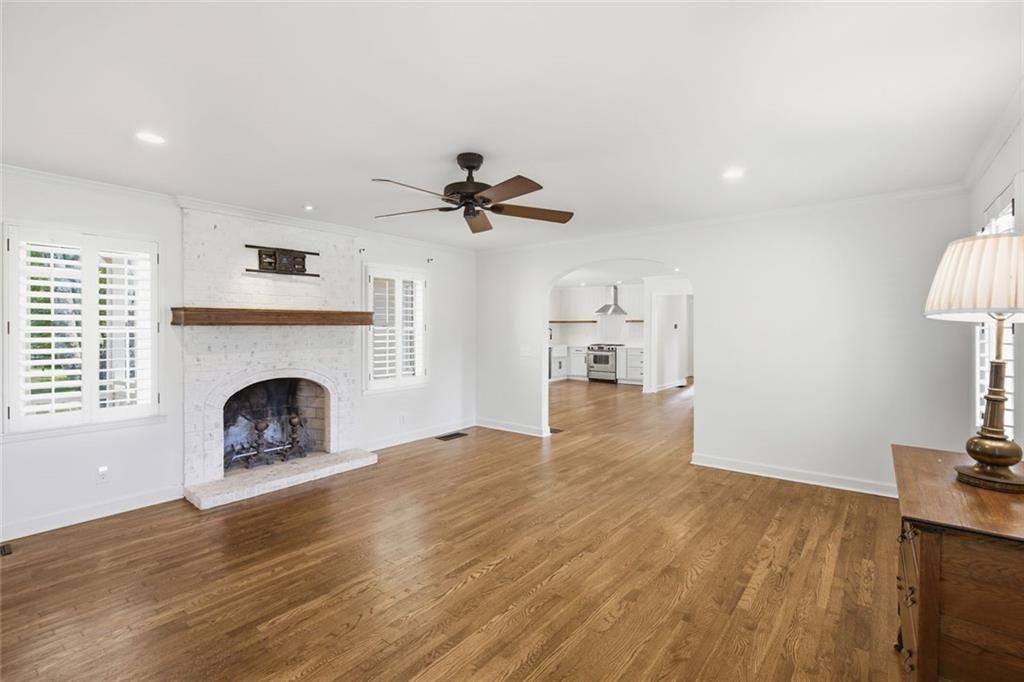 2215 Roper Road