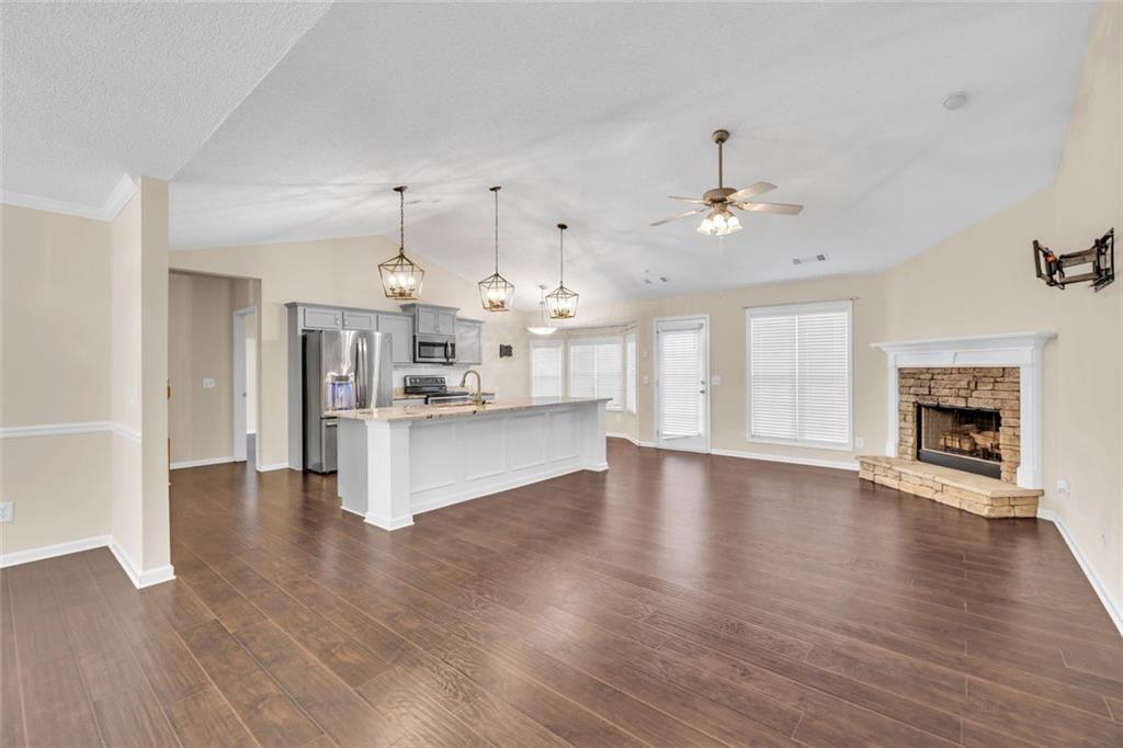 607 McDowell Lane
